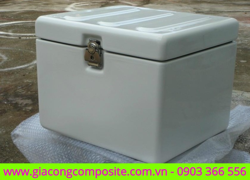 thùng chở hàng composite, thùng giao hàng composite, thùng giao chở hàng cho xe máy, xưởng sản xuất thùng chở hàng, xưởng gia công thùng chở hàng composite, xưởng gia công composite, nhận làm thùng chở hàng theo yêu cầu, xưởng gia công composite theo yêu cầu, nhận gia công thùng chở hàng composite, thùng giao chở hàng composite giá rẻ, chuyên gia công thùng chở hàng, fiberglass box, box fiberglass