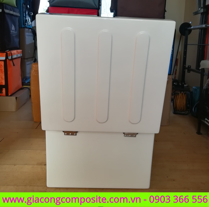 thùng chở hàng composite, thùng giao hàng composite, thùng giao chở hàng cho xe máy, xưởng sản xuất thùng chở hàng, xưởng gia công thùng chở hàng composite, xưởng gia công composite, nhận làm thùng chở hàng theo yêu cầu, xưởng gia công composite theo yêu cầu, nhận gia công thùng chở hàng composite, thùng giao chở hàng composite giá rẻ, chuyên gia công thùng chở hàng, fiberglass box, box fiberglass